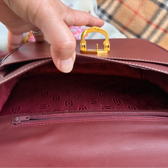 ❤️Elegant Cartier All
 Leather Burgundy Shoulder Bag❤️ Authentic - Picture 11 of 17